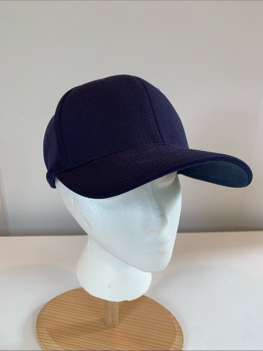 Sport-Tek FlexFit Men’s Small / Medium Navy Blue Performance Baseball Cap Hat
